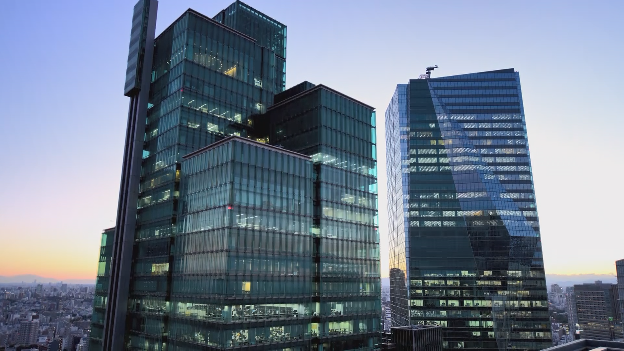 Office Buildings "Shinjuku Sumitomo Building & IZUMI GARDEN" (30 sec.)